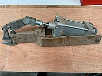 Pneumatische knabbelaar