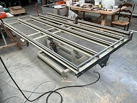 Pneumatische montage kieptafel