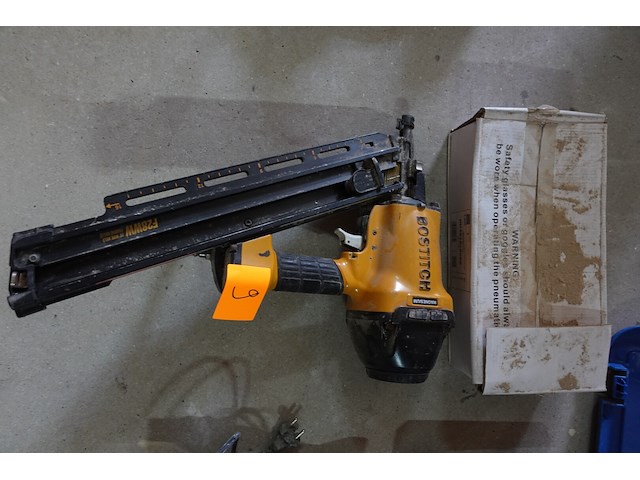 Pneumatische nagelschieter bostitch - afbeelding 1 van  4