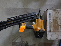 Pneumatische nagelschieter bostitch