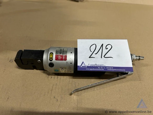 Pneumatische ponsmachine eagle eg 510, ponsdiameter 5 mm. - afbeelding 1 van  2