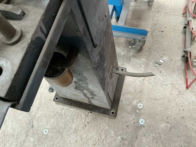 Pneumatische ponsmachine - afbeelding 5 van  6