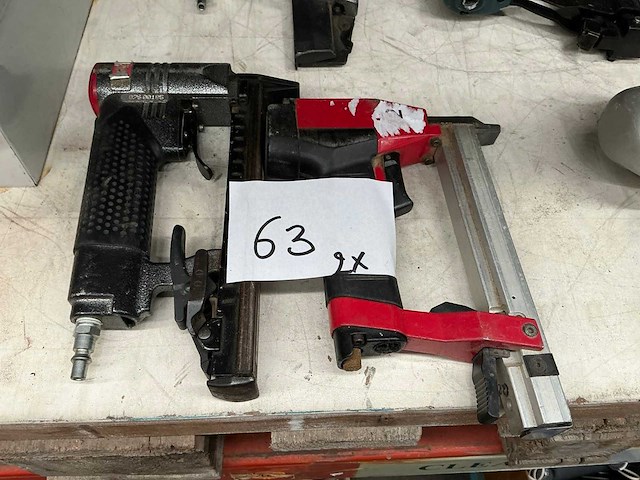 Pneumatische schieters (2x) - afbeelding 1 van  1