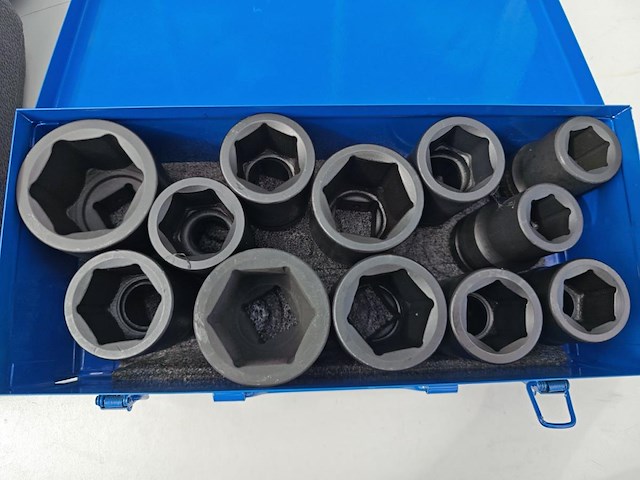 Pneumatische slagmoersleutel 1"2400nm met krachtdoppenset 12 delig - afbeelding 8 van  12