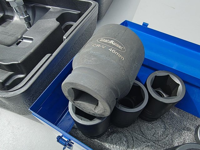 Pneumatische slagmoersleutel 1"2400nm met krachtdoppenset 12 delig - afbeelding 11 van  12