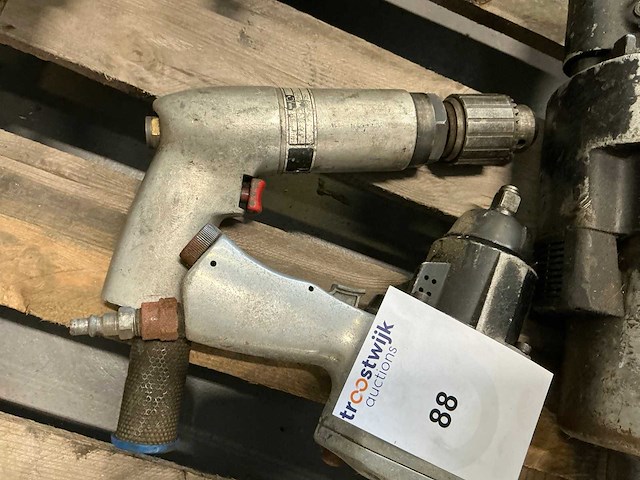 Pneumatische slagmoersleutel (2x) - afbeelding 4 van  4
