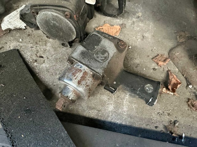 Pneumatische slagmoersleutel (3x) - afbeelding 2 van  4