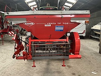 Pneumatische zaaimachine kuhn planter 2 compleet met kuhn venta - afbeelding 28 van  35