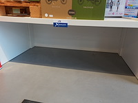 Podium – open aan beide zijden | wit - afbeelding 2 van  2