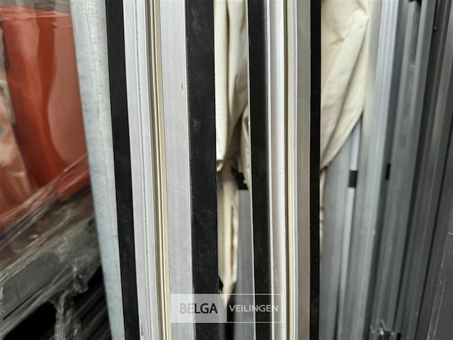 Podium rails voor licht en geluid l260 cm - afbeelding 2 van  4