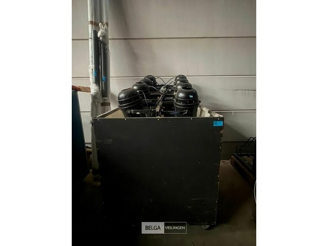 Podiumverlichting + bak - afbeelding 1 van  3