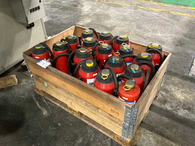 Poedersnelblusser (17x) - afbeelding 1 van  4