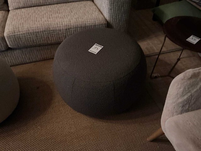 Poef - afbeelding 2 van  3