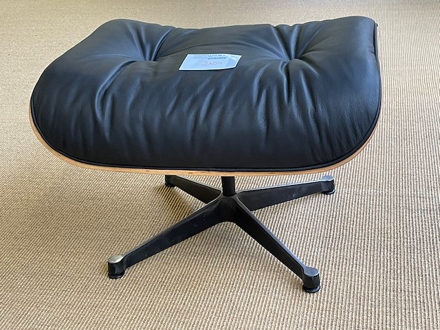 Poef - afbeelding 1 van  4