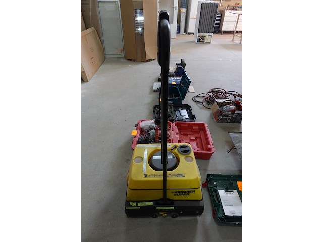 Poetsmachine karcher - afbeelding 2 van  4