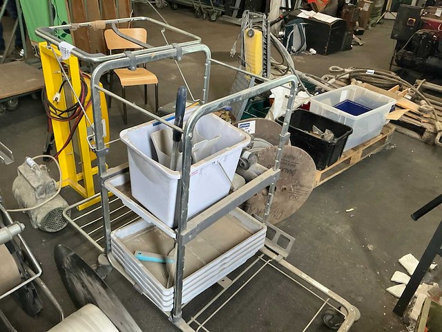 Poetswagen - afbeelding 3 van  5