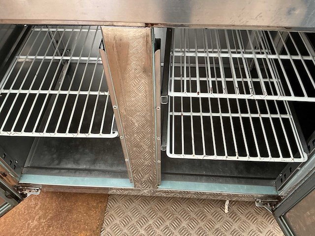 Polar g598-e 4 deuren koelwerkbank - afbeelding 2 van  6