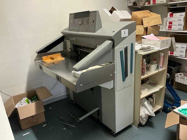 Polar m066-01 papiersnijmachine - afbeelding 1 van  11