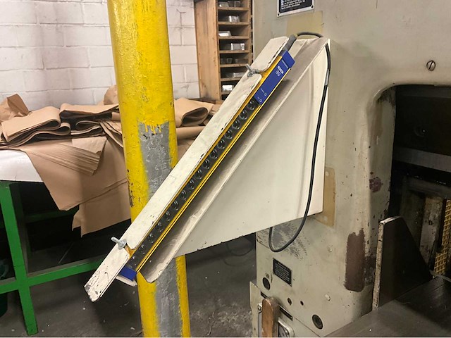 Polar werke 145 el papiersnijmachine - afbeelding 9 van  21