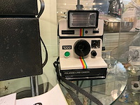 Polaroid oldskool fotocamera + philips videocamera - afbeelding 1 van  4