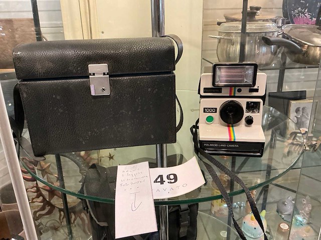 Polaroid oldskool fotocamera + philips videocamera - afbeelding 2 van  4