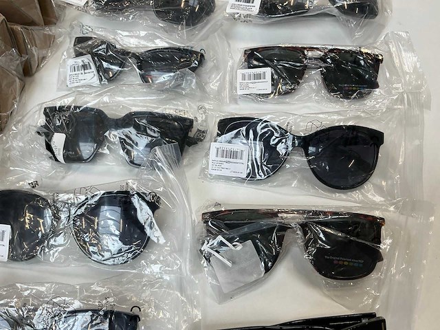 Polaroid zonnebril (16x) - afbeelding 5 van  10