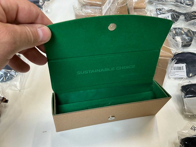 Polaroid zonnebril (16x) - afbeelding 8 van  10