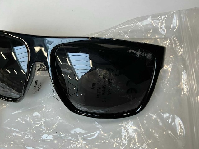 Polaroid zonnebril (16x) - afbeelding 10 van  10