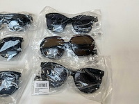 Polaroid zonnebril (17x) - afbeelding 11 van  12