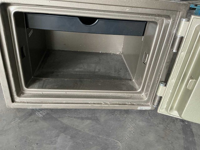 Polifer kluis - afbeelding 4 van  7