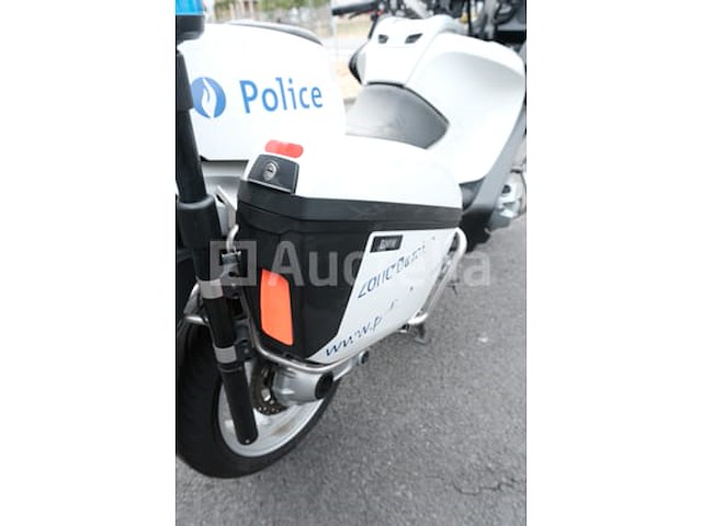 Politiemotorfiets bmw r1200rt (2010-67,492 km-vin:wb1043006azw32310) - afbeelding 28 van  38