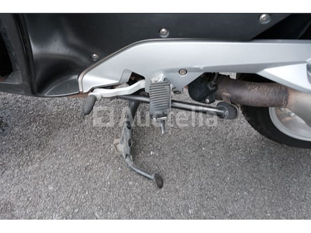 Politiemotorfiets bmw r1200rt (2010-84,950 km-vin:wb1043008azw32311) - afbeelding 9 van  38