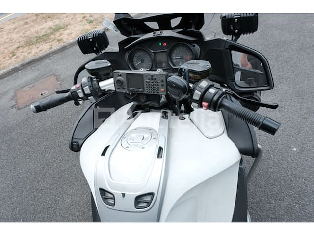 Politiemotorfiets bmw r1200rt (2010-84,950 km-vin:wb1043008azw32311) - afbeelding 17 van  38