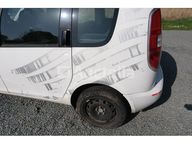 Politievoertuig skoda roomster (2010-91,327 km) - afbeelding 15 van  53