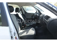 Politievoertuig skoda roomster (2010-91,327 km) - afbeelding 32 van  53