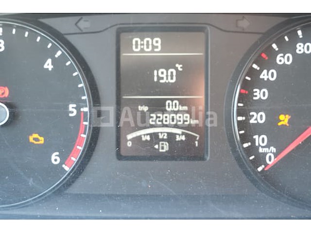 Politievoertuig volkswagen kombi (2019-228,099 km) - afbeelding 3 van  58