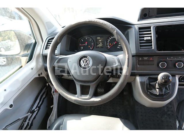 Politievoertuig volkswagen kombi (2019-228,099 km) - afbeelding 6 van  58