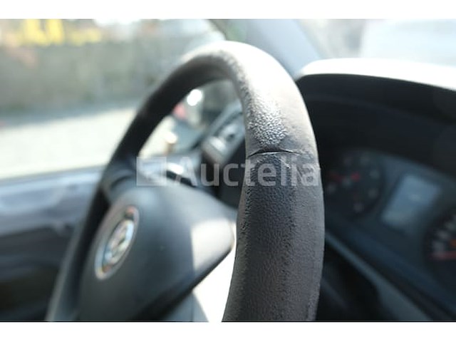 Politievoertuig volkswagen kombi (2019-228,099 km) - afbeelding 7 van  58