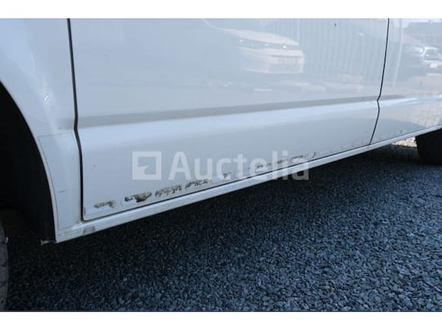 Politievoertuig volkswagen kombi (2019-228,099 km) - afbeelding 13 van  58