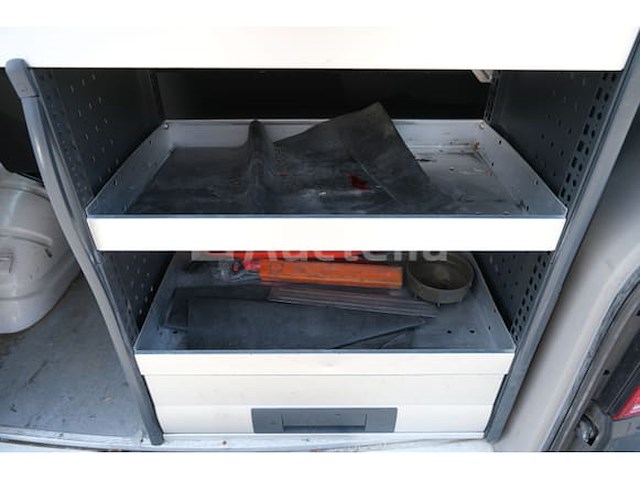 Politievoertuig volkswagen kombi (2019-228,099 km) - afbeelding 22 van  58