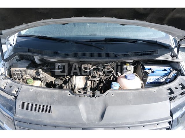 Politievoertuig volkswagen kombi (2019-228,099 km) - afbeelding 24 van  58