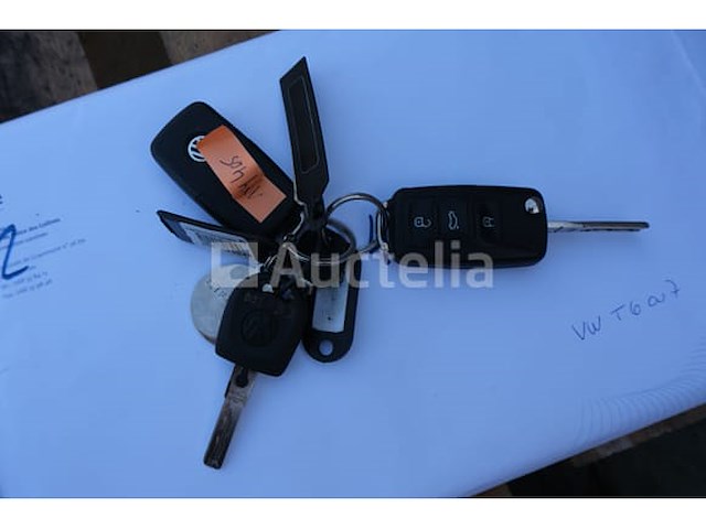 Politievoertuig volkswagen kombi (2019-228,099 km) - afbeelding 39 van  58