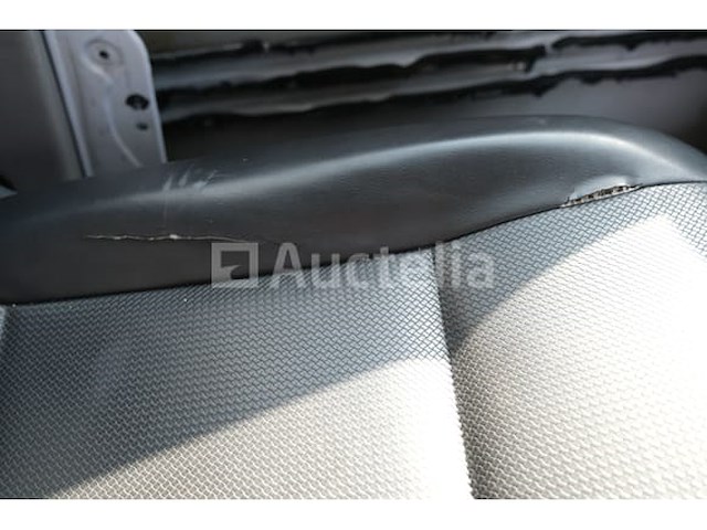 Politievoertuig volkswagen kombi (2019-228,099 km) - afbeelding 48 van  58