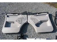 Politievoertuig volkswagen kombi (2019-230,267 km) - afbeelding 2 van  55