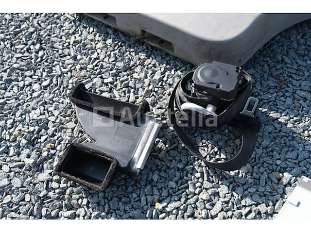 Politievoertuig volkswagen kombi (2019-230,267 km) - afbeelding 3 van  55