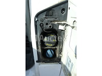 Politievoertuig volkswagen kombi (2019-230,267 km) - afbeelding 16 van  55