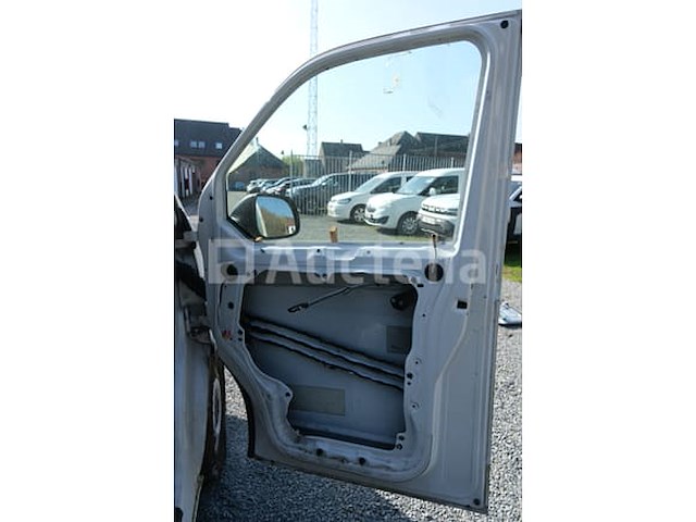 Politievoertuig volkswagen kombi (2019-230,267 km) - afbeelding 21 van  55