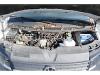 Politievoertuig volkswagen kombi (2019-230,267 km) - afbeelding 23 van  55