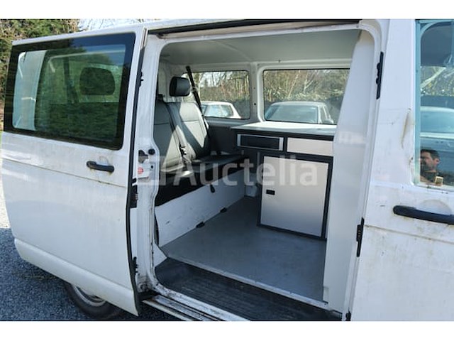 Politievoertuig volkswagen kombi (2019-230,267 km) - afbeelding 42 van  55