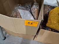 Polshorloges, handtassen, geldbeugels, .. afgewerkt in kurk - afbeelding 1 van  17